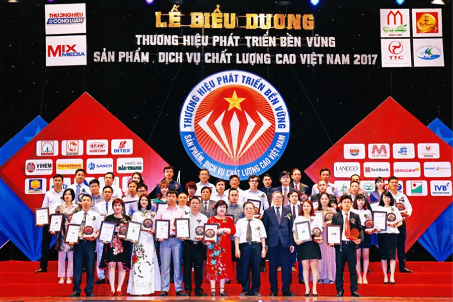 thuong-hieu-gach-op-lat-cao-cap-ttc-HaJT